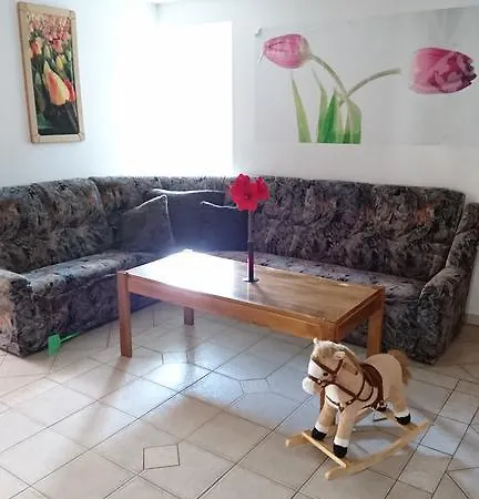 Mája